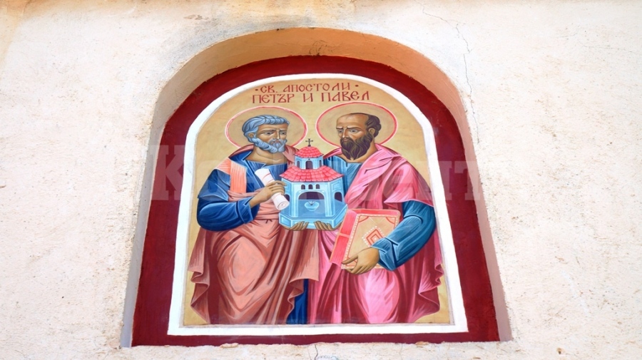 С водосвет и курбан в Ребърково почетоха храмовия празник на църквата „Св. ап. Петър и Павел” СНИМКИ